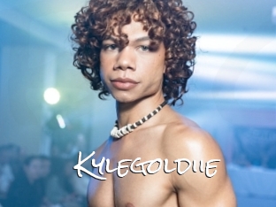 kylegoldiie Blow Cum