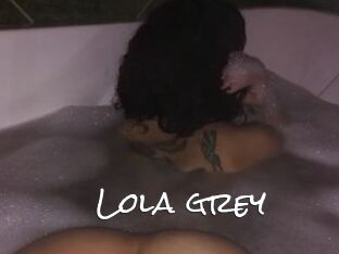Lola_grey
