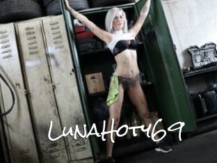 LunaHoty69