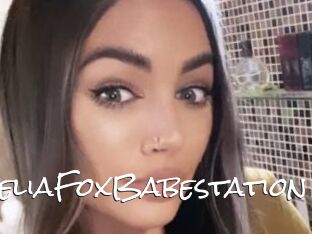 MeliaFoxBabestation