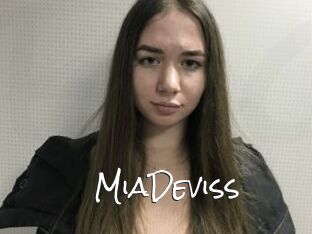 MiaDeviss