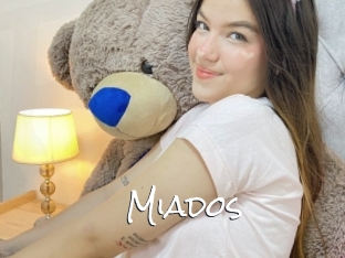 miados Blow Cum