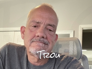 trou Blow Cum
